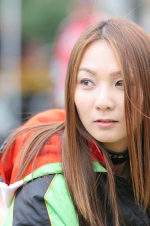 04mobi081